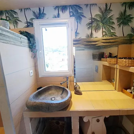 Perle Du Pradon Terrasse Vue Mer, Nuit Etoilee Et Jacuzzi Apartment *