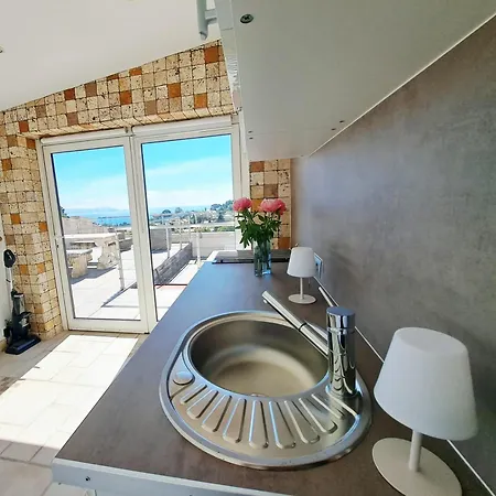 Perle Du Pradon Terrasse Vue Mer, Nuit étoilée Et Jacuzzi Appartamento *